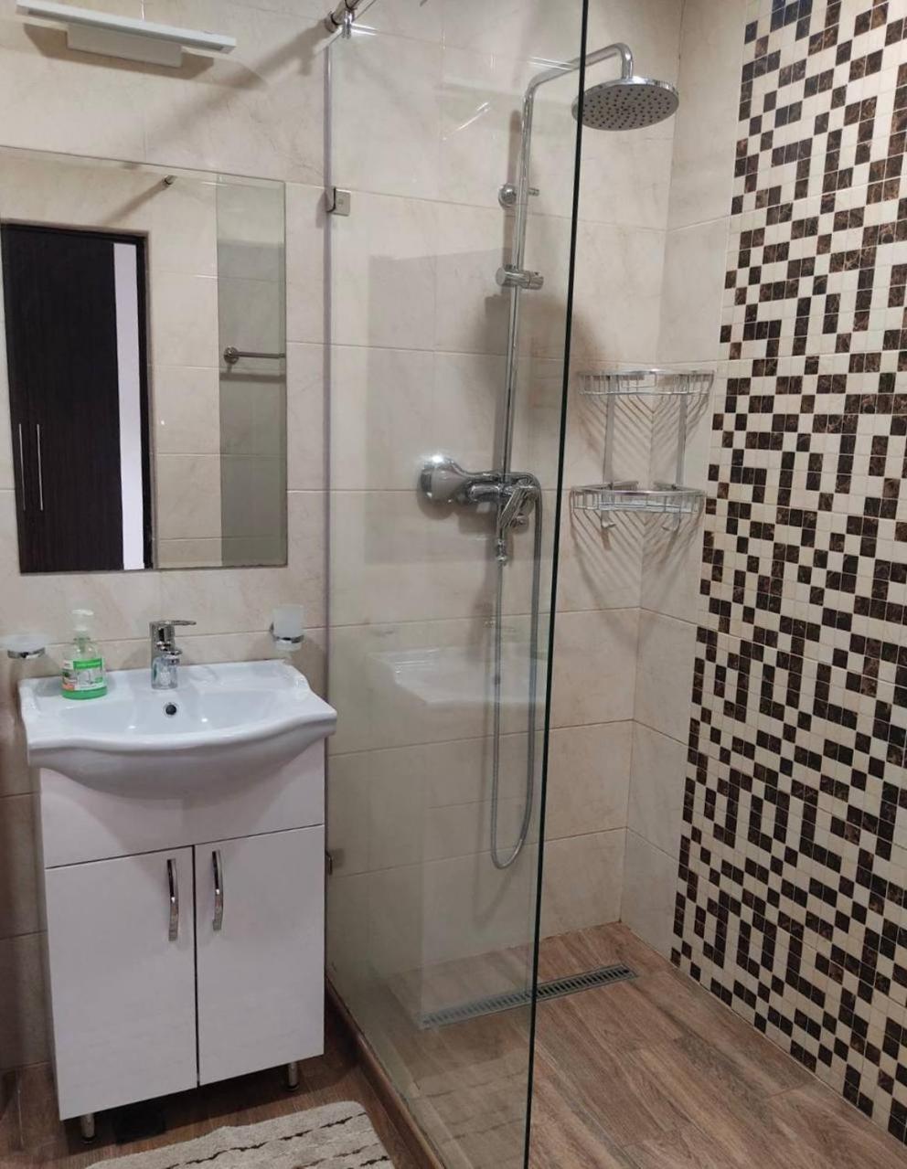 California Boutique Hotel Ереван Екстериор снимка